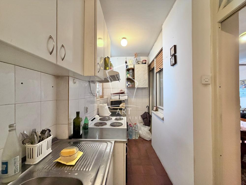 Slika 8 - Mike Alasa, Trosoban stan na prodaju, 78m2, 352.000€