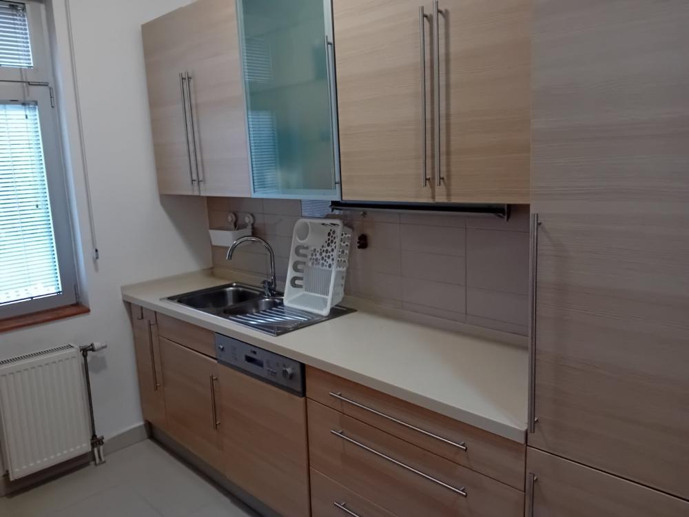Slika 3 - Velisava Vulovića, Trosoban stan za izdavanje, 94m2, 1.300€