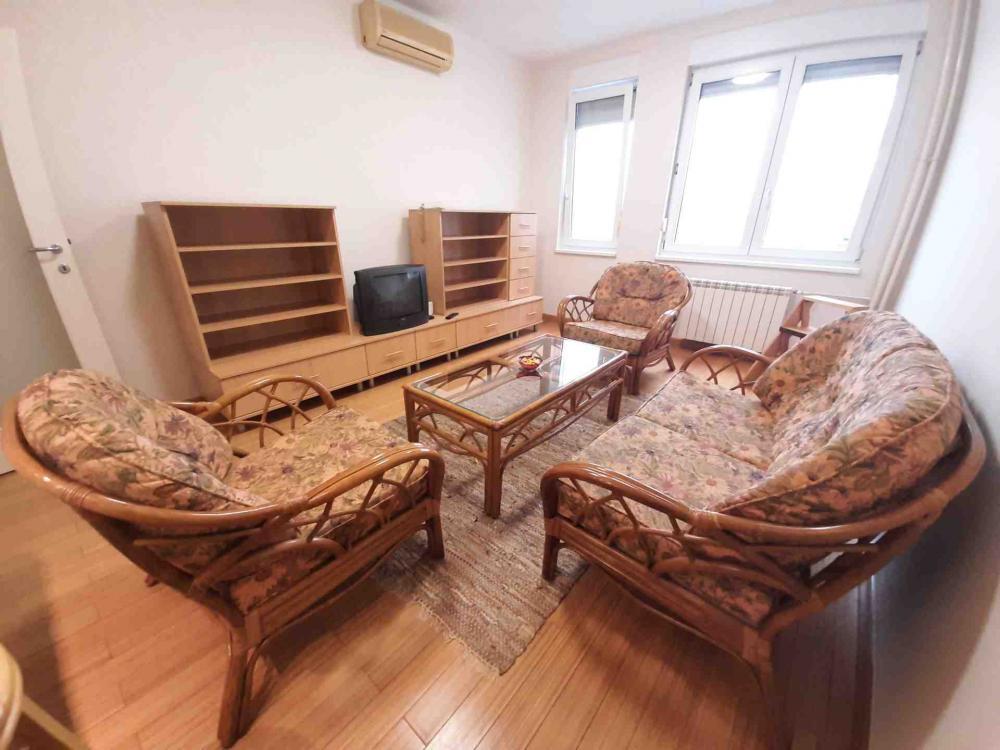Glavna slika -Bulevar Kralja Aleksandra, Dvosoban stan za izdavanje, 45m2, 400€