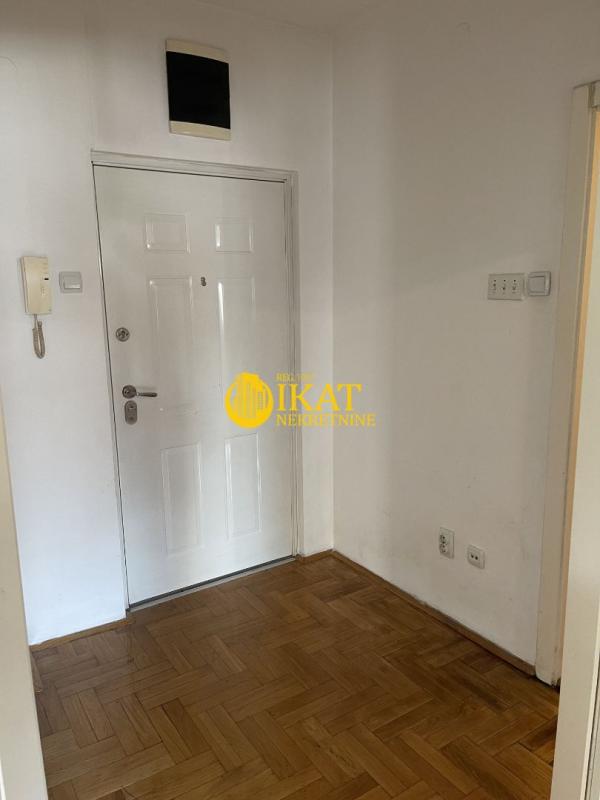 Slika 8 - Dimitrija Tucovića, Jednoiposoban stan za izdavanje, 42m2, 450€