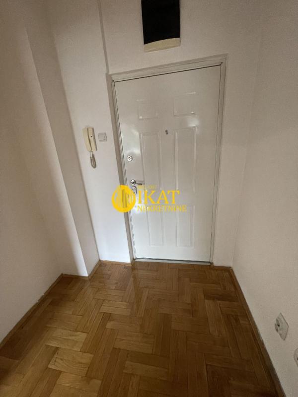 Slika 6 - Dimitrija Tucovića, Jednoiposoban stan za izdavanje, 42m2, 450€