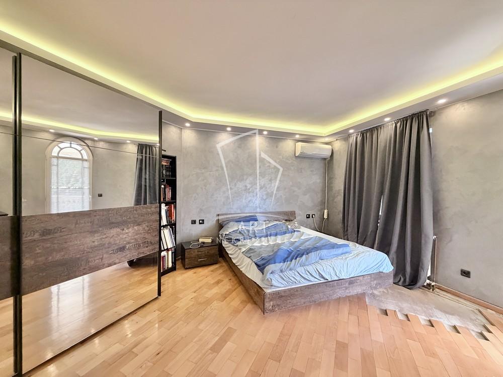 Slika 3 - Vojvode Vlahovića,  Kuća za izdavanje, 760m2, 7.000€
