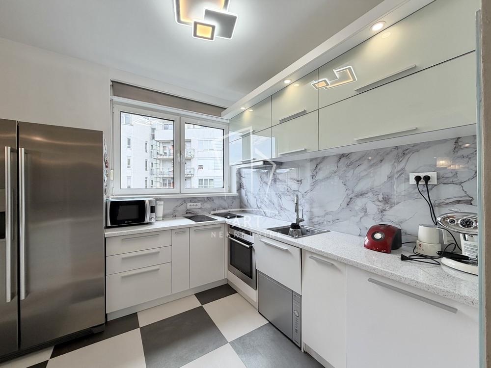 Slika 11 - Vladimira Popovića, Četvorosoban stan za izdavanje, 138m2, 2.500€