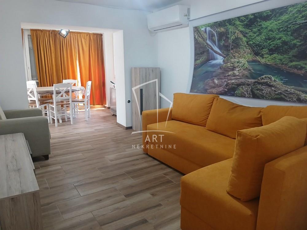 Slika 11 - Save Jovanovića, Trosoban stan za izdavanje, 66m2, 600€