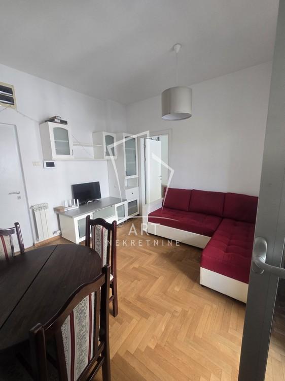 Slika 2 - Bore Markovića, Jednoiposoban stan za izdavanje, 36m2, 550€