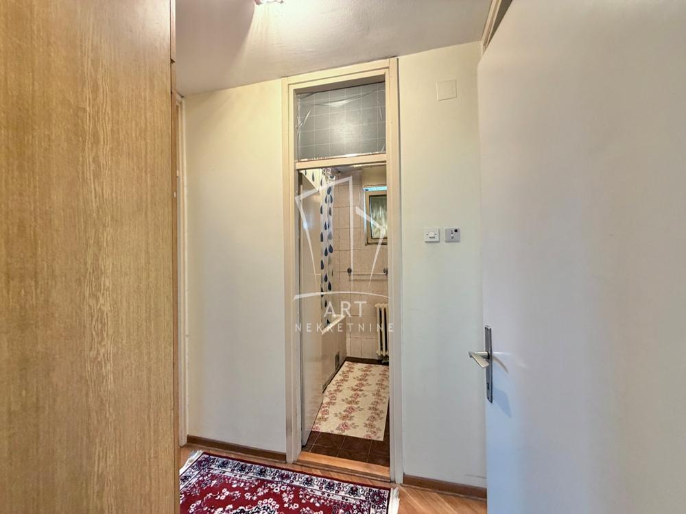 Slika 5 - Mike Alasa, Trosoban stan na prodaju, 78m2, 352.000€