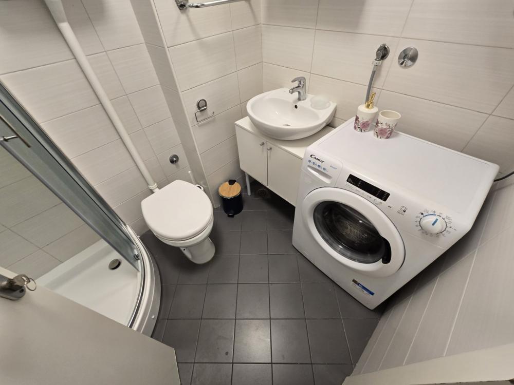 Slika 11 - Dimitrija Tucovića, Dvosoban stan za izdavanje, 54m2, 600€