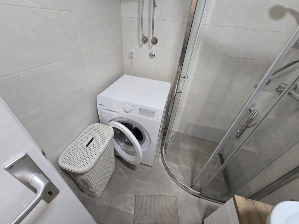Slika 10 - Omladinskih brigada, Trosoban stan za izdavanje, 98m2, 900€