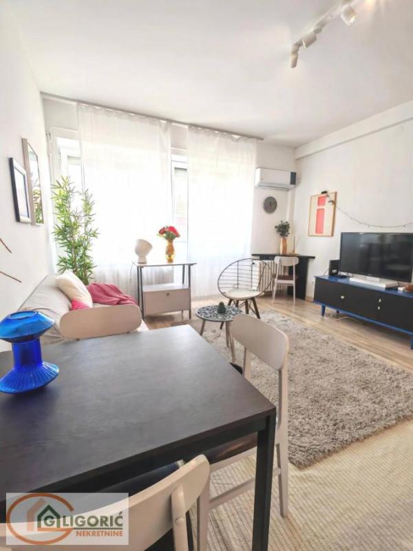 Slika 1 - Cara Dušana, Dvosoban stan za izdavanje, 40m2, 800€