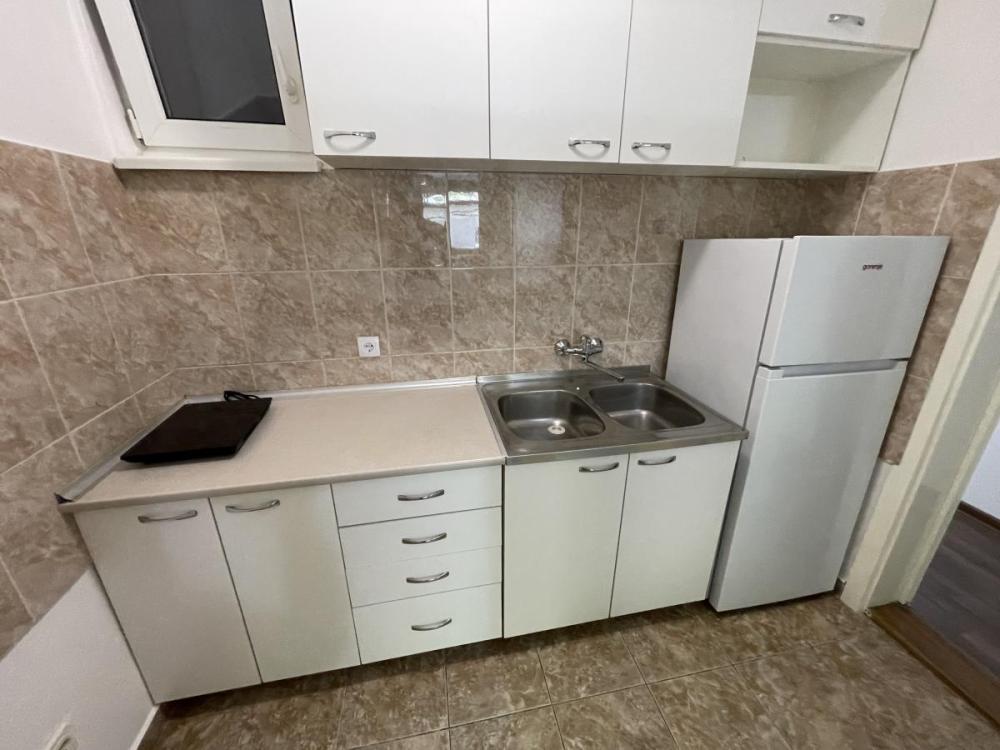 Slika 3 - Jednoiposoban stan za izdavanje, 38m2, 350€