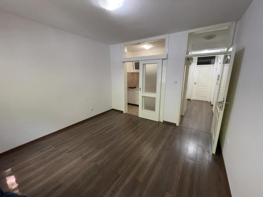 Glavna slika oglasa 398766