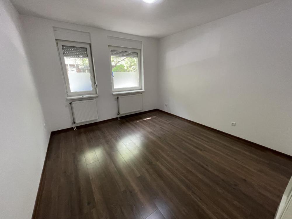 Slika 1 - Jednoiposoban stan za izdavanje, 38m2, 350€