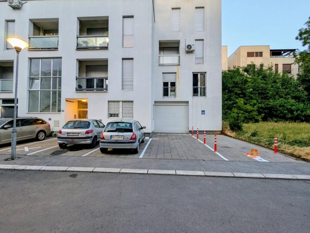 Slika 10 - Dragiše Lapčevića, Jednoiposoban stan za izdavanje, 42m2, 700€