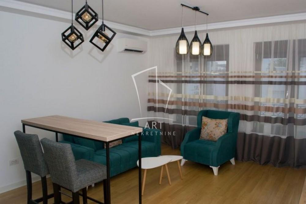 Slika 1 - Vojvode Dobrnjca, Dvosoban stan za izdavanje, 39m2, 800€