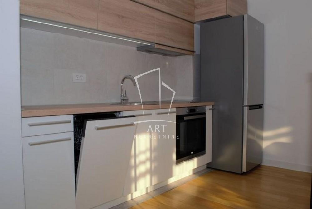 Slika 3 - Vojvode Dobrnjca, Dvosoban stan za izdavanje, 39m2, 800€