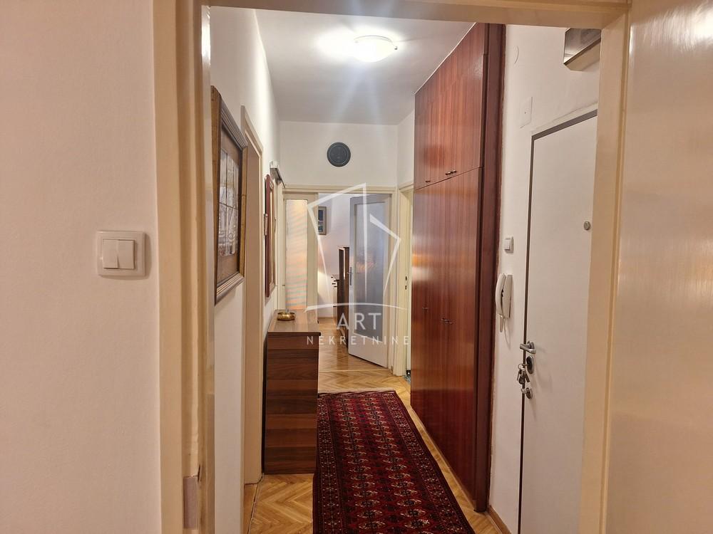 Slika 5 - Desanke Maksimović, Trosoban stan za izdavanje, 65m2, 750€