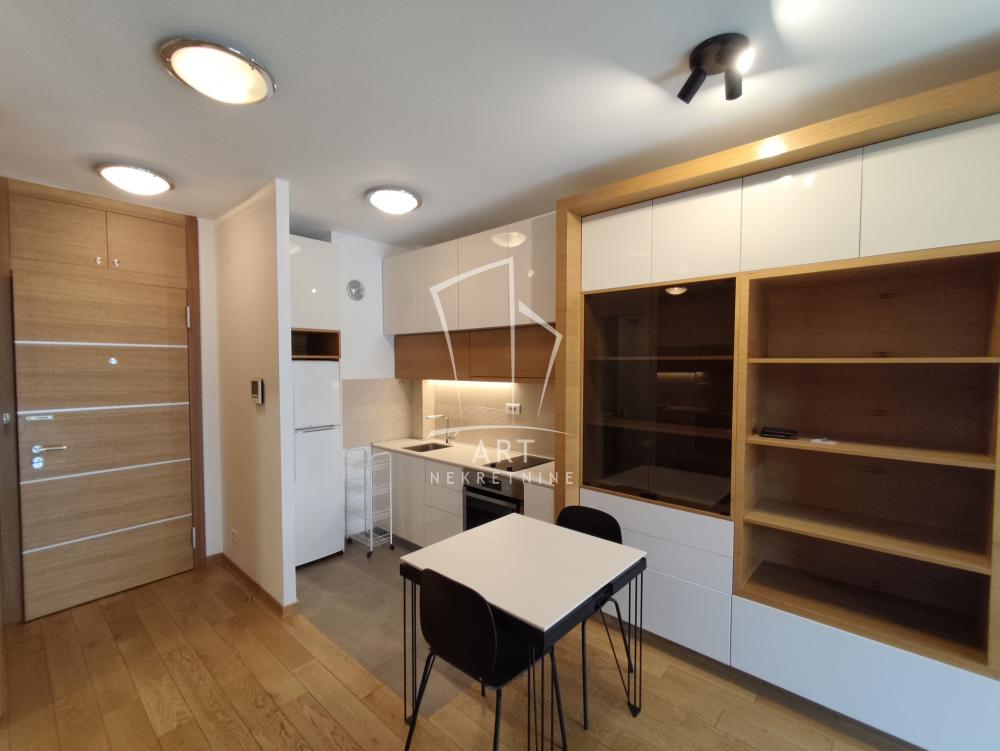 Slika 4 - Knez Danilova, Jednosoban stan za izdavanje, 38m2, 800€
