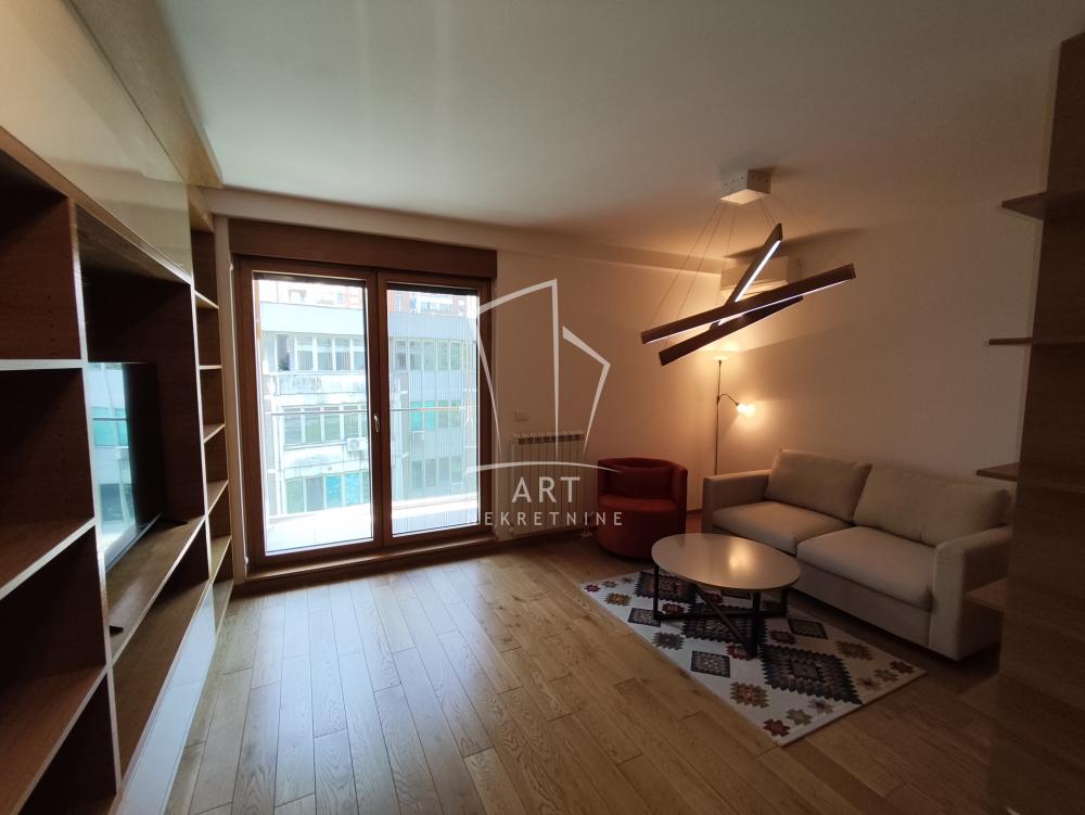 Slika 2 - Knez Danilova, Jednosoban stan za izdavanje, 38m2, 800€