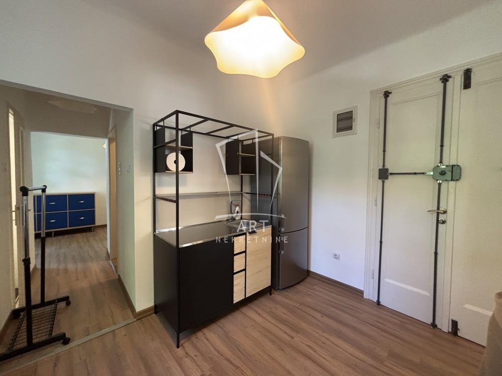 Slika 5 - Dositejeva, Trosoban stan za izdavanje, 59m2, 800€