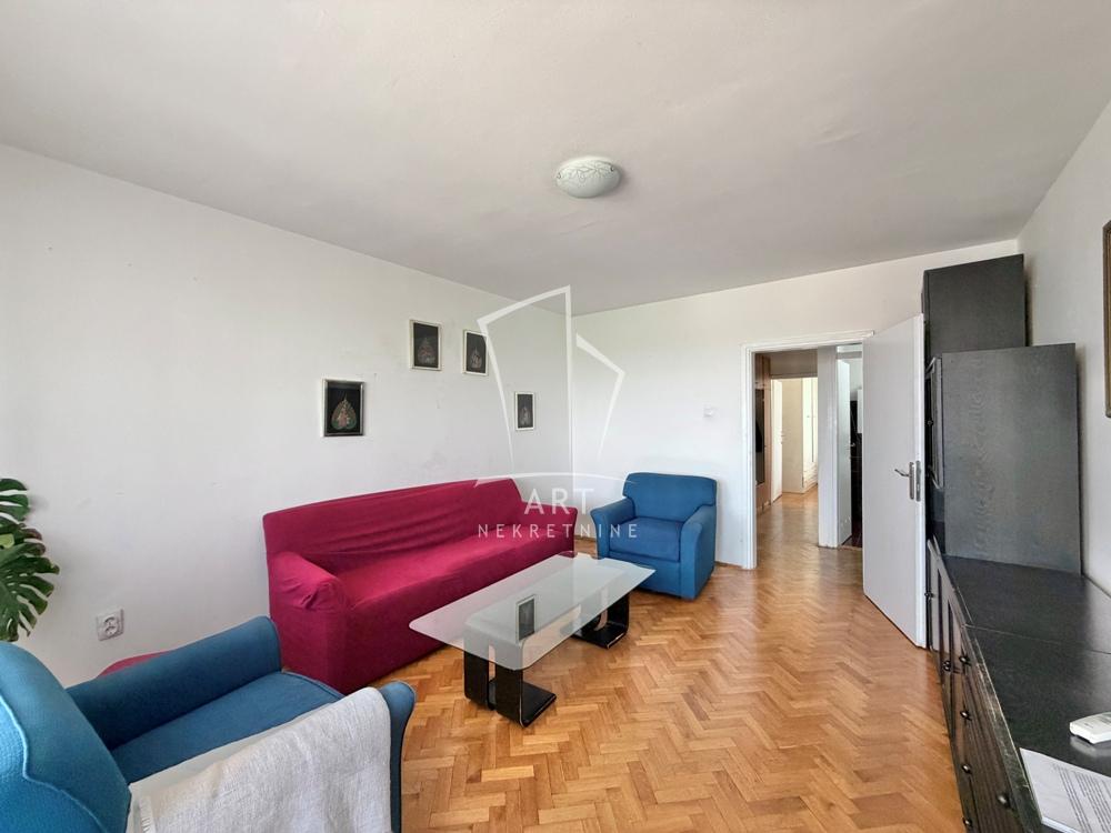 Slika 1 - Nikolaja Gogolja, Četvorosoban stan na prodaju, 82m2, 295.200€
