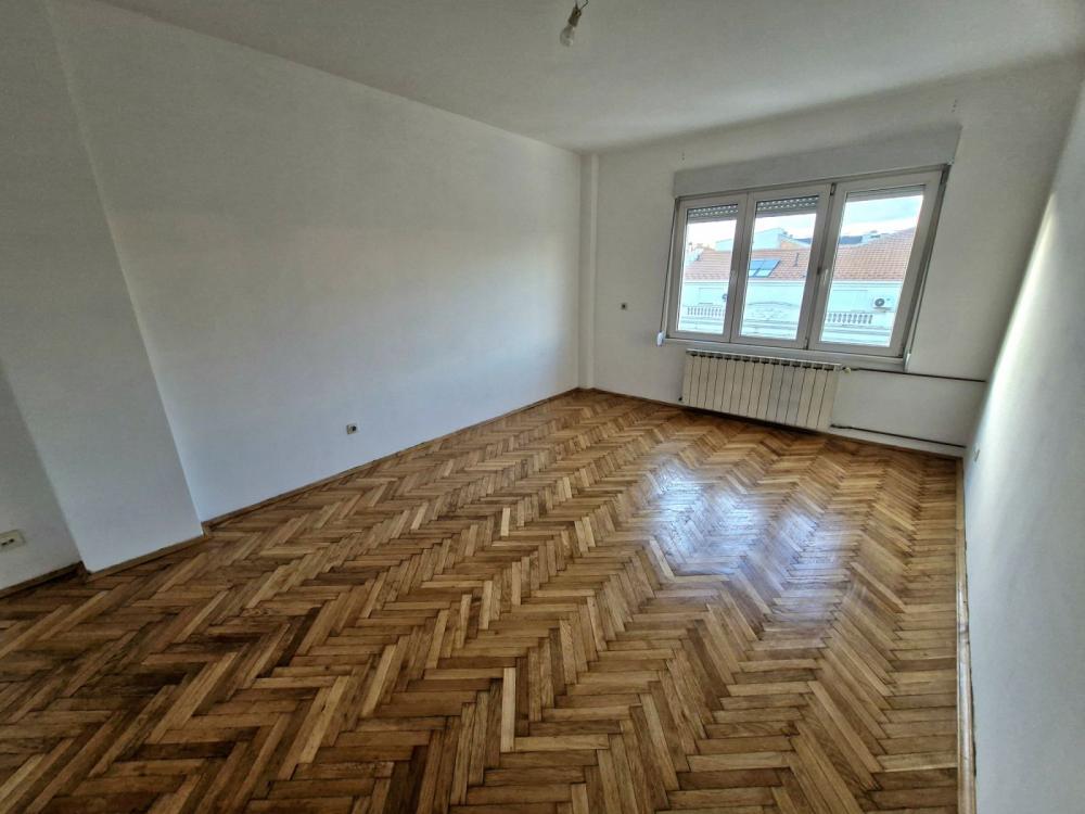Glavna slika oglasa 398895