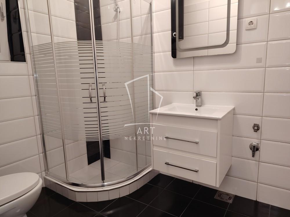 Slika 8 - Generala Lešjanina,  Lokal za izdavanje, 50m2, 800€