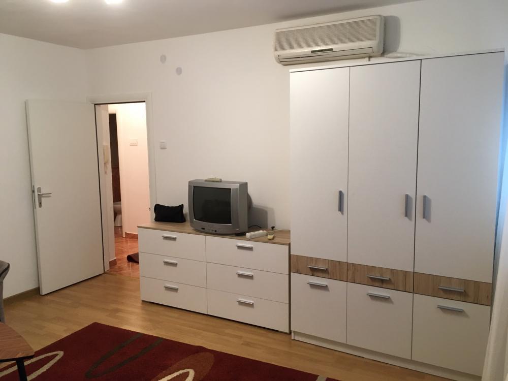 Slika 1 - Pariske komune, Jednoiposoban stan za izdavanje, 42m2, 500€