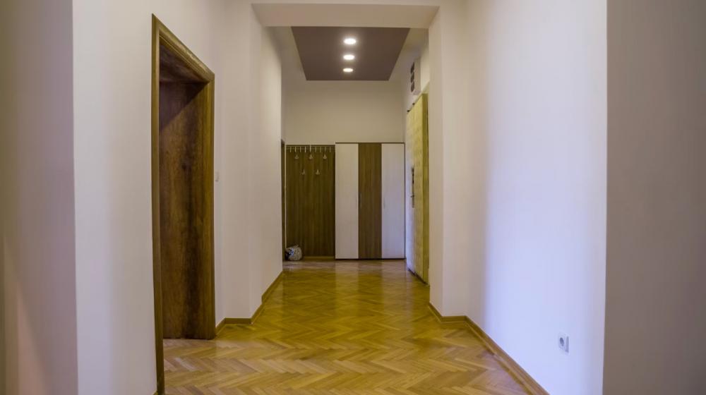 Slika 7 - Resavska, Četvorosoban stan za izdavanje, 100m2, 1.000€