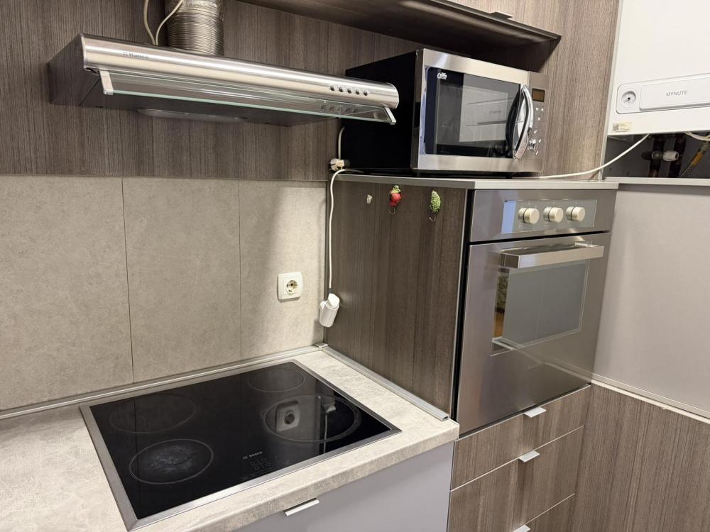 Slika 7 - Velisava Vulovića, Petosoban stan za izdavanje, 180m2, 1.500€