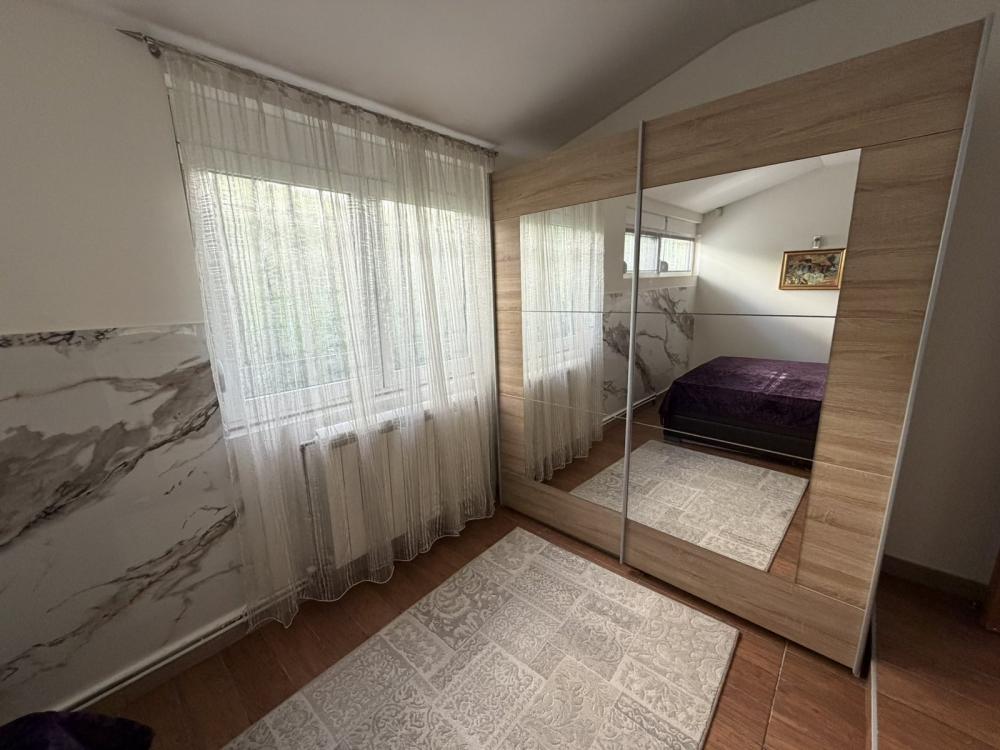 Slika 11 - Velisava Vulovića, Petosoban stan za izdavanje, 180m2, 1.500€