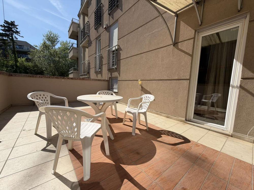 Slika 8 - Velisava Vulovića, Petosoban stan za izdavanje, 180m2, 1.500€