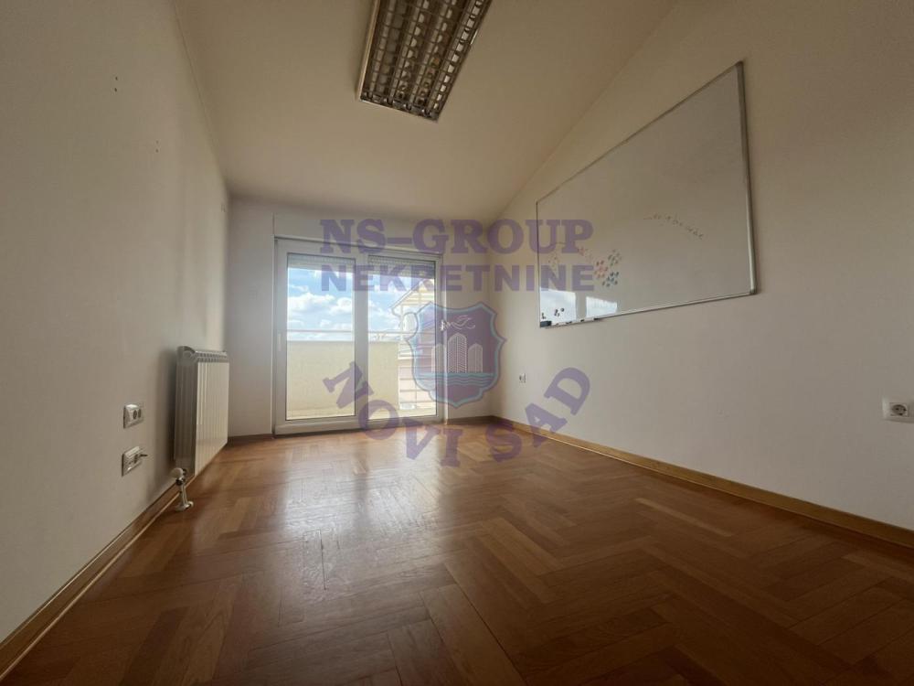 Slika 1 - Petosoban stan na prodaju, 234m2, 602.550€