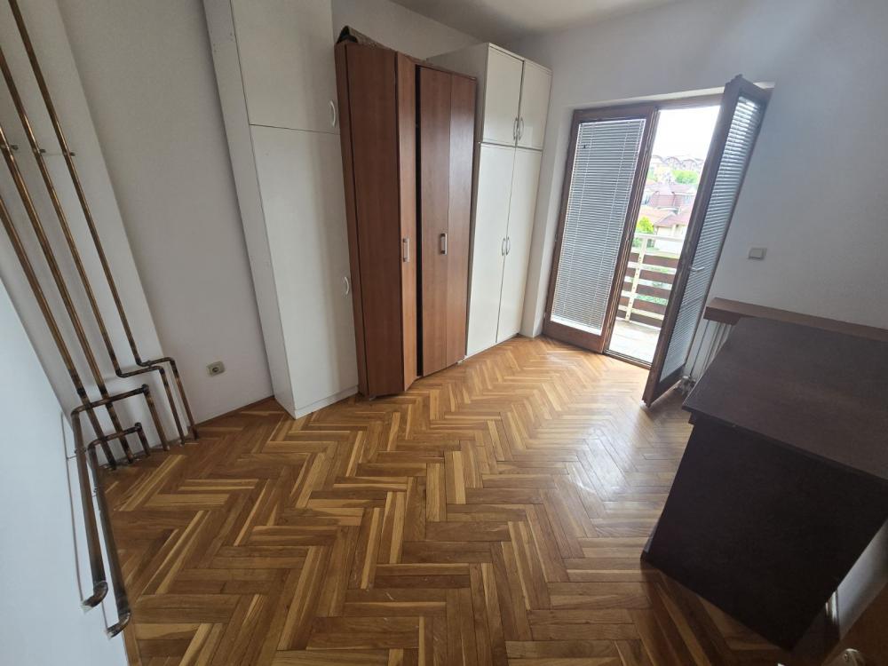 Slika 3 - Vojvode Vlahovića, Četvorosoban stan za izdavanje, 100m2, 550€