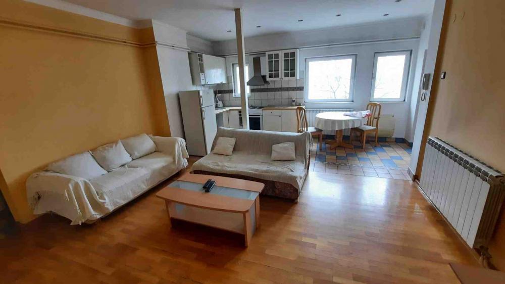Slika 1 - Ivankovačka, Trosoban stan za izdavanje, 80m2, 600€