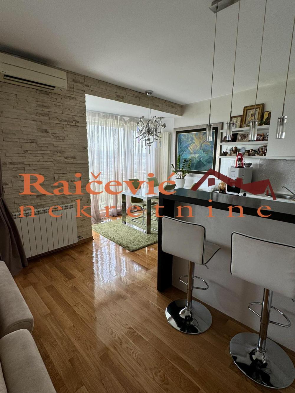 Slika 7 - Luke Vojvodica, Petosoban stan na prodaju, 268m2, 580.000€