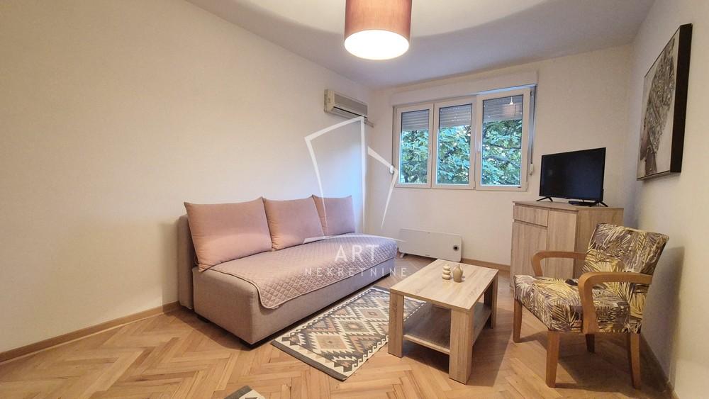 Slika 1 - Danteova, Jednoiposoban stan za izdavanje, 36m2, 400€