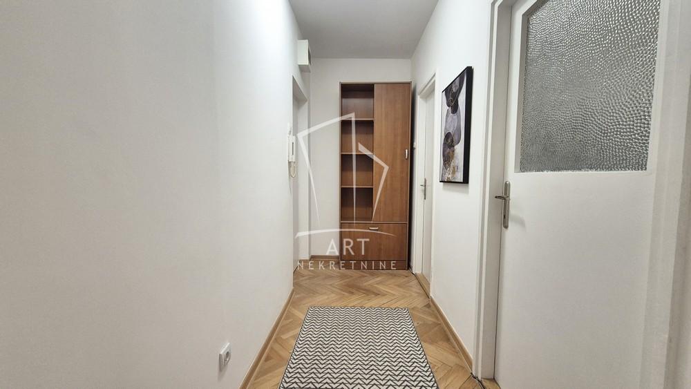 Slika 8 - Danteova, Jednoiposoban stan za izdavanje, 36m2, 400€