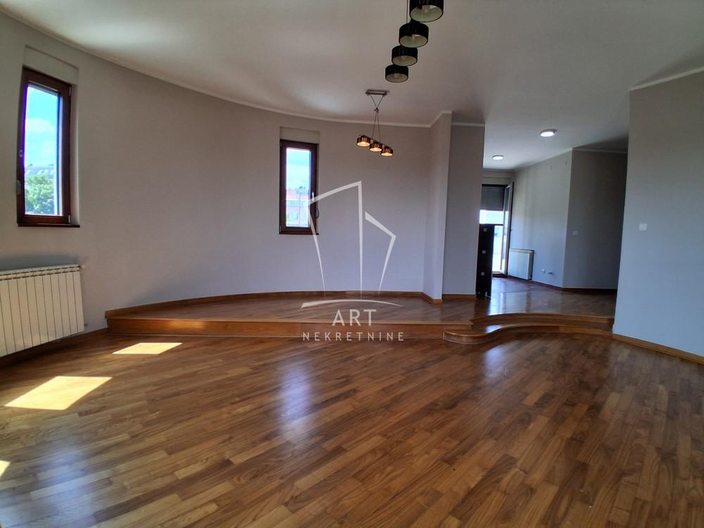 Slika 2 - Gostivarska, Četvorosoban stan za izdavanje, 101m2, 1.200€