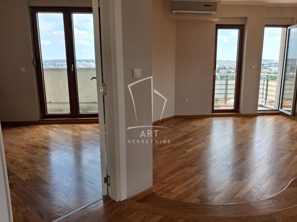 Slika 5 - Gostivarska, Četvorosoban stan za izdavanje, 101m2, 1.200€