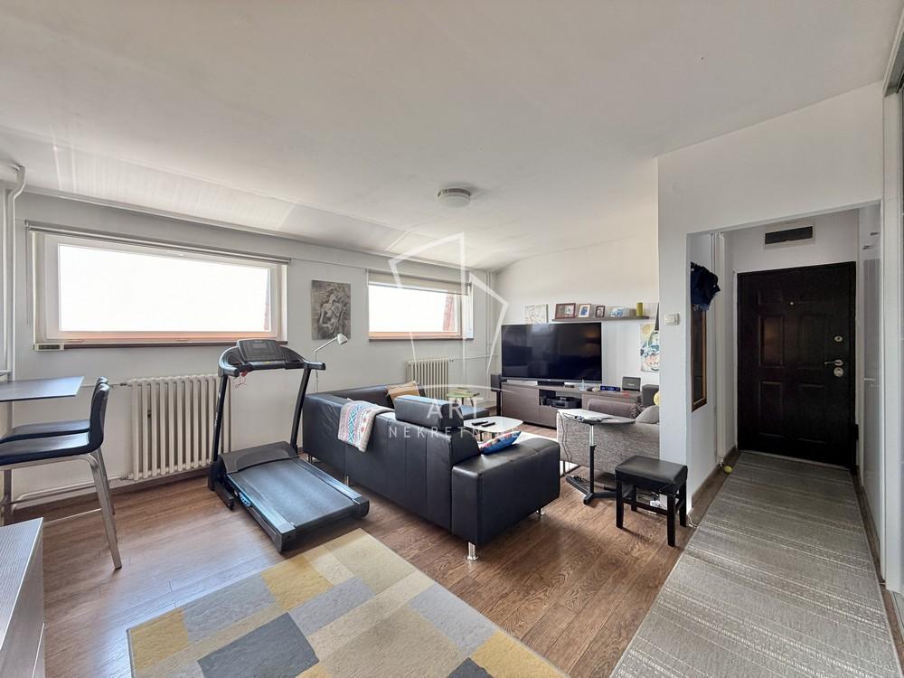 Slika 2 - Luke Vojvodića, Dvoiposoban stan na prodaju, 64m2, 152.000€