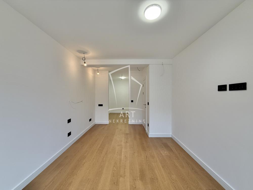 Slika 4 - Miloja Đaka, Trosoban stan na prodaju, 144m2, 430.000€