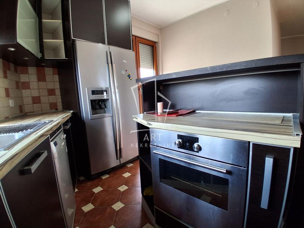 Slika 4 - Gostivarska,  Lokal za izdavanje, 101m2, 1.200€