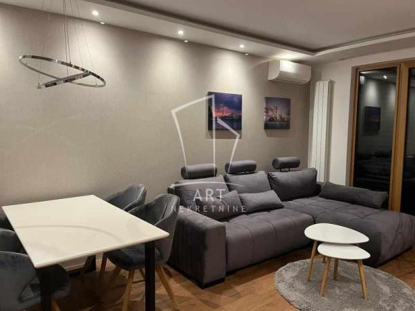Glavna slika -Vojislava Nanovića, Dvosoban stan za izdavanje, 52m2, 800€