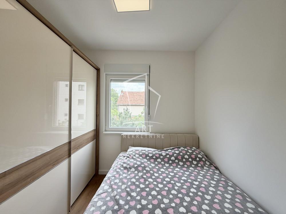 Slika 10 - Isidore Sekulić, Dvoiposoban stan na prodaju, 56m2, 165.000€