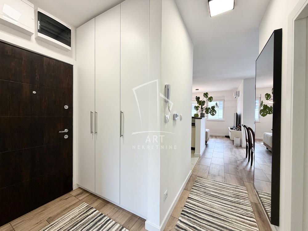 Slika 6 - Isidore Sekulić, Dvoiposoban stan na prodaju, 56m2, 165.000€