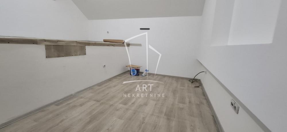 Slika 8 - Bulevar Kralja Aleksandra,  Lokal za izdavanje, 15m2, 900€