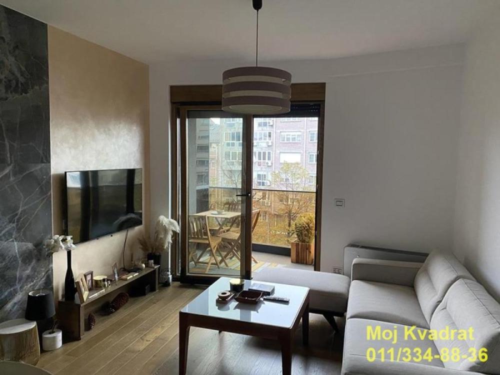 Slika 1 - Dvosoban stan za izdavanje, 42m2, 1.200€