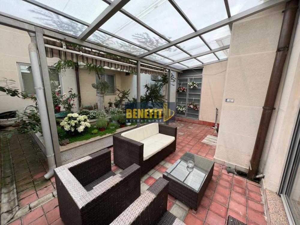 Glavna slika -Trosoban stan na prodaju, 77m2, 307.000€