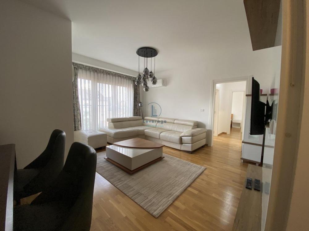 Slika 1 - Vojvode Blažete, Trosoban stan za izdavanje, 64m2, 850€