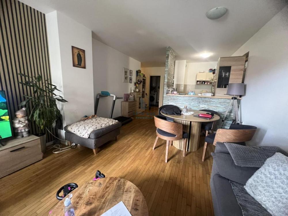Slika 1 - Petra Kočića, Trosoban stan na prodaju, 75m2, 275.000€